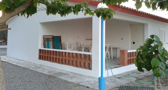 House a few meters from the beach